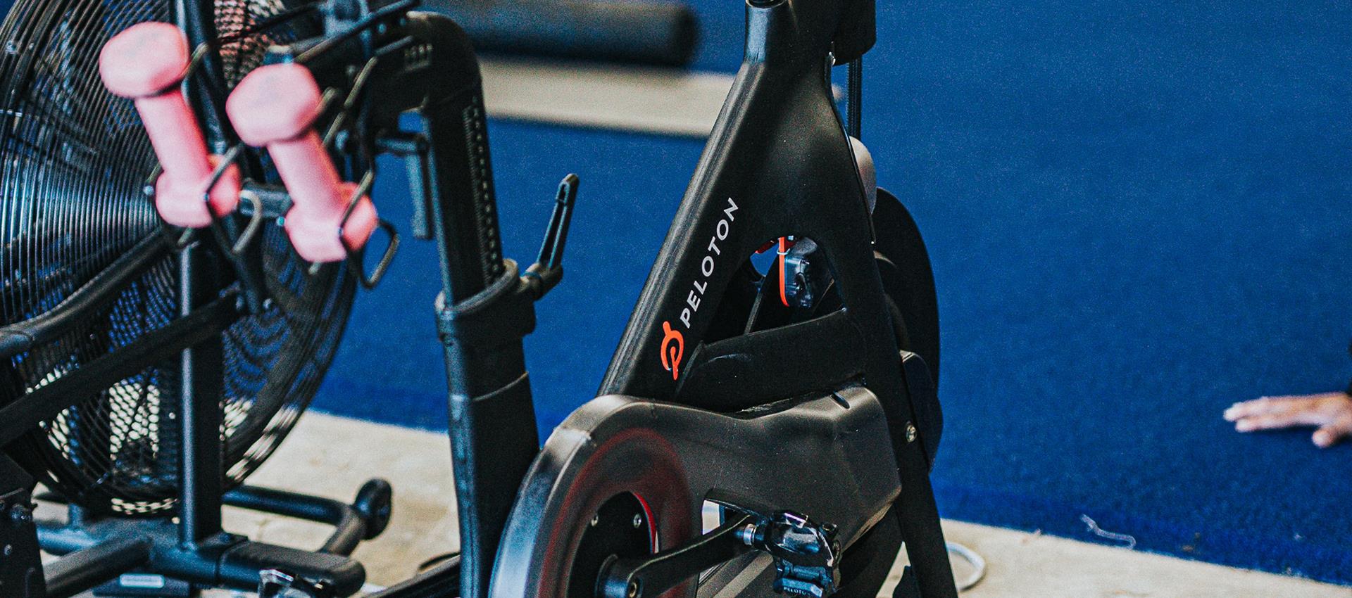 Акции Peloton за день упали почти на 24%